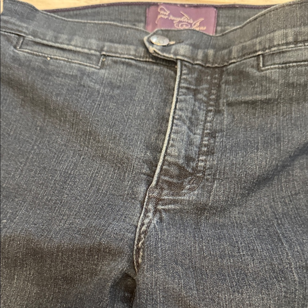NYDJ | Not your Daughter’s Jeans Dark Wash Flare Leg Jeans size 2P - Picture 5 of 8